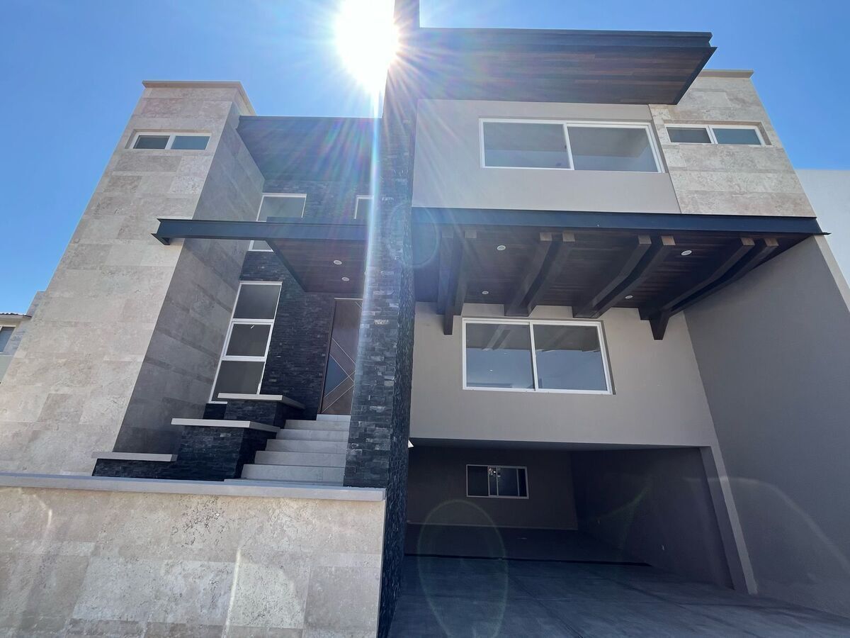 Casa en renta en Misión San Jerónimo - foto 1