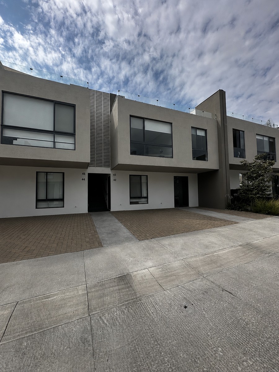 Departamento en renta con estudio