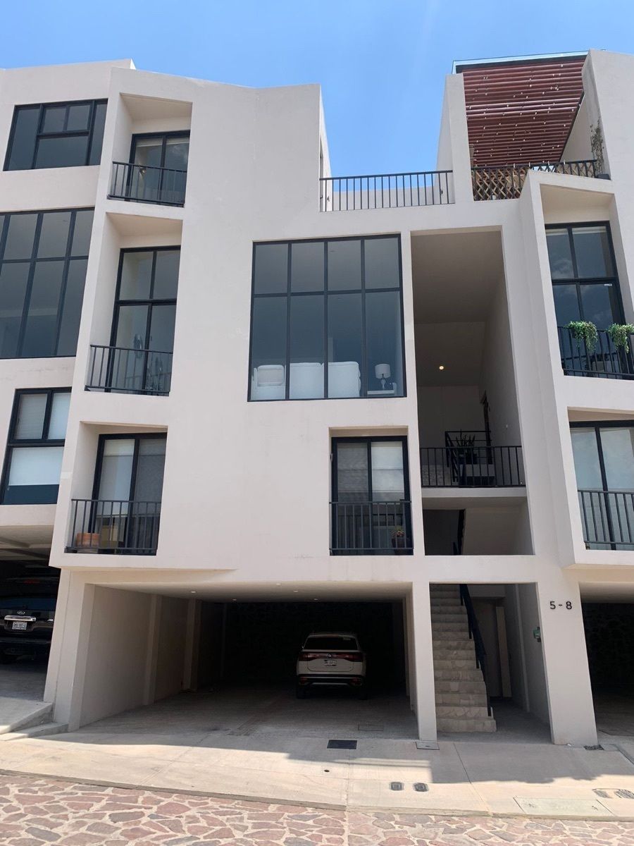 TOWNHOUSE SIN AMUEBLAR EN RENTA EN ZIBATÁ · 4 RECÁMARAS - foto 1