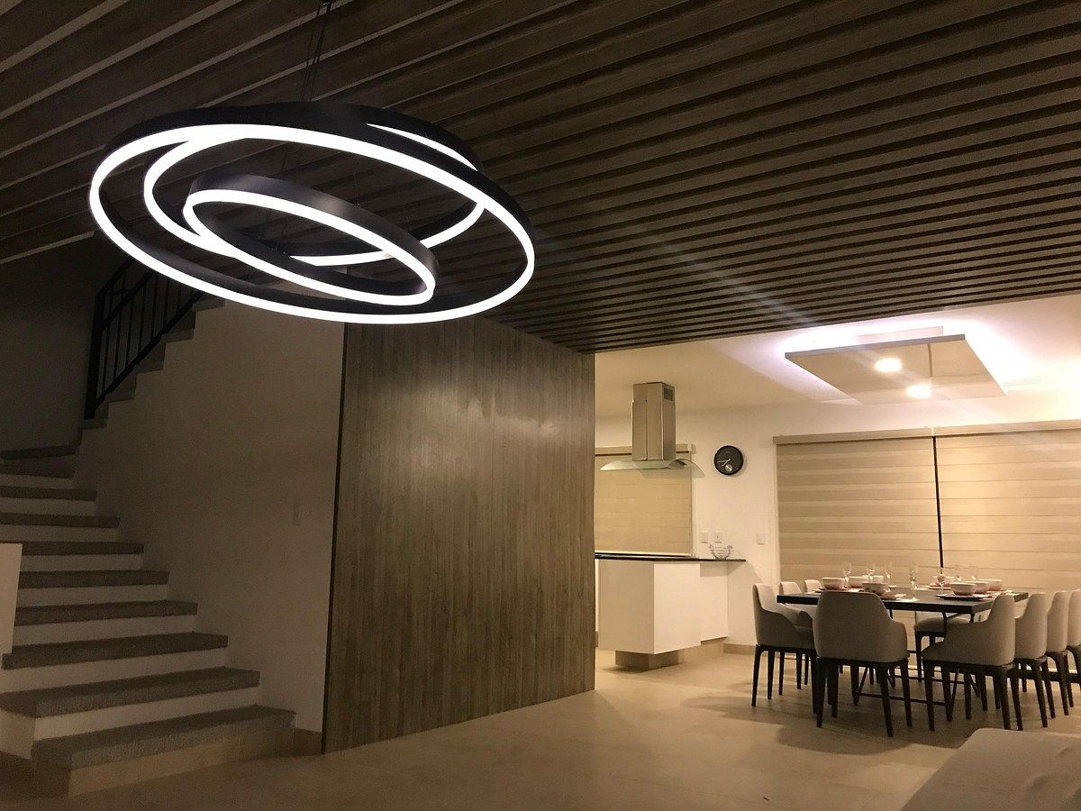 CASA AMUEBLADA EN RENTA EN ZIBATÁ · 4 RECÁMARAS