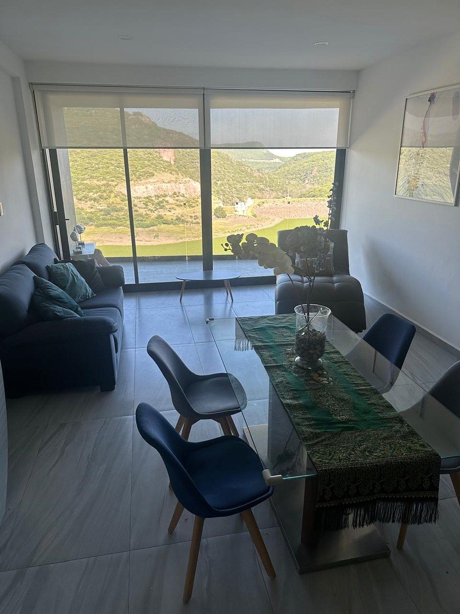 DEPARTAMENTO AMUEBLADO EN RENTA TEMPORAL EN CORREGIDORA · 2 RECÁMARAS