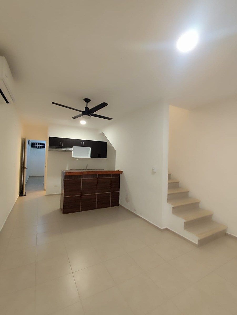 Casa en renta frente al parque